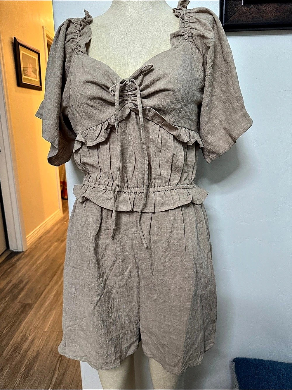 New in by VeryJ Ruched Romper in Brown Size Medium NWT